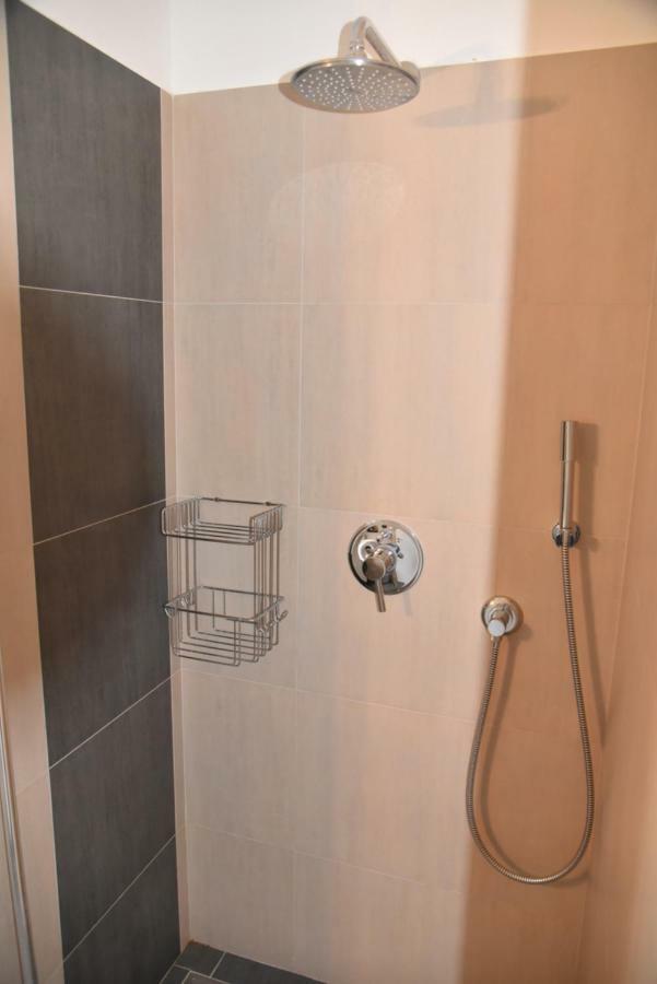 Villa Pina Appartment Chantos Tisno Luaran gambar