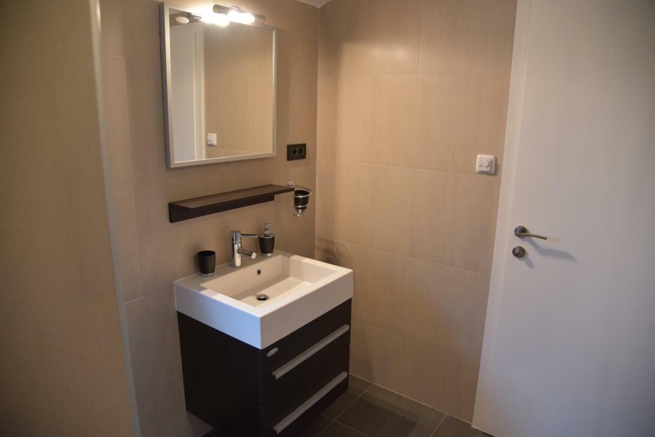 Villa Pina Appartment Chantos Tisno Luaran gambar