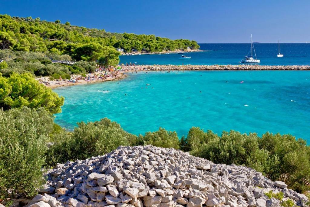 Villa Pina Appartment Chantos Tisno Luaran gambar