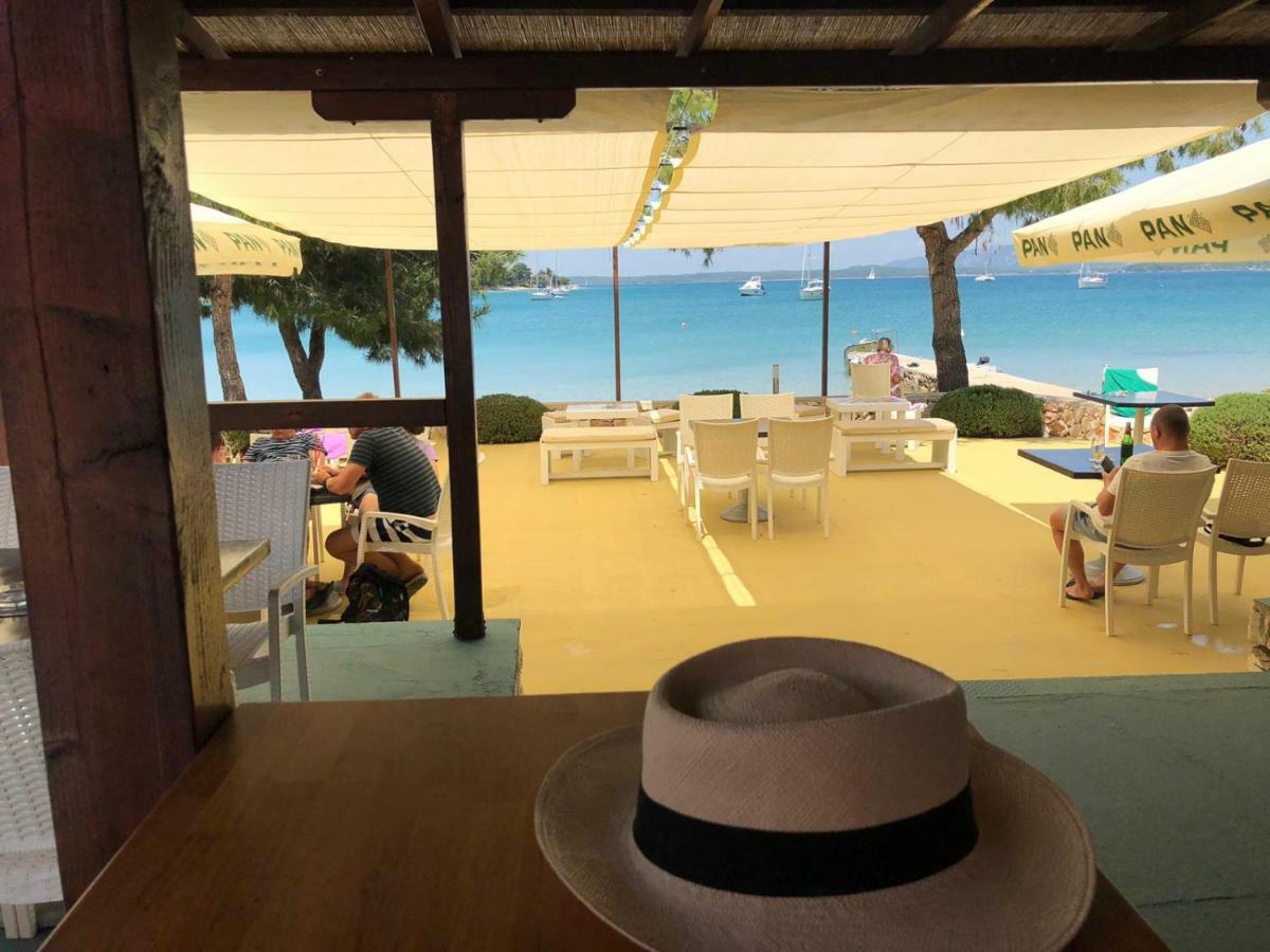 Villa Pina Appartment Chantos Tisno Luaran gambar